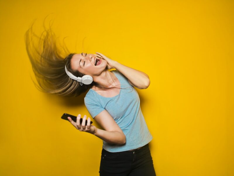 Quatro apps para aprender a dançar | #fiqueemcasa